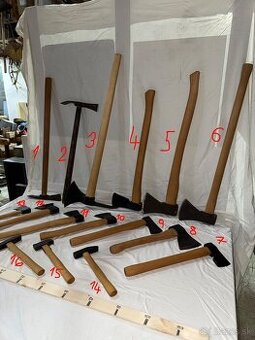 Sekery, lopaty, krompače, kladivá