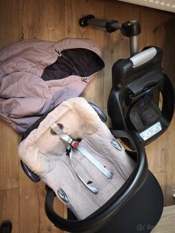 Maxicosi základňa+ vajíčko + jarný fusak do vajíčka