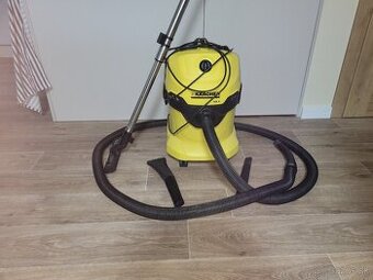 Profi viacúčelový vysávač Kärcher WD4