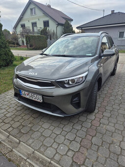 Kia Stonic 62kw r.2022 silver