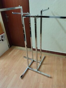 Stojany na oblečenie