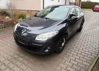 Renault Mégane 1,6i/74kw serviska sada kol benzín manuál