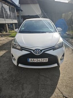 Toyota Yaris Hybrid automat