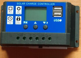 Solarny regulator 30A - 1