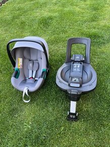Autosedacka/vajicko Britax Römer Baby safe 3 i-size