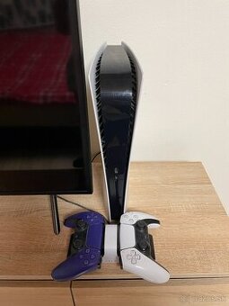 PS5-Digital +2 joystick, nabijačka, hry
