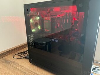 I5 8400, 16GB Ram, asus 1080 8GB, 32’’ monitor