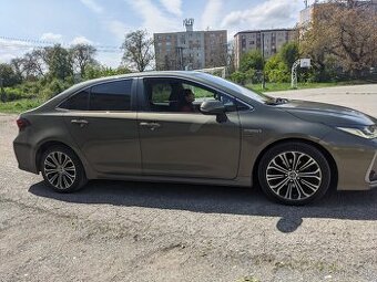 Toyota corolla hybrid 1.8 2019