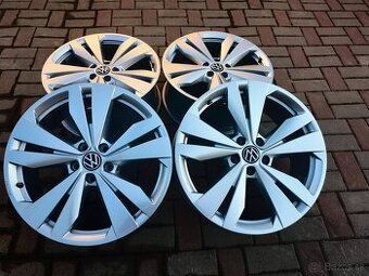 Volkswagen id4,Cupra,Tiguan,Seat,Škoda,Passat 5x112 r19