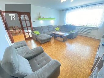 Cena dohodou. Veľký 6 izbový rodinný dom, pozemok 1021 m2, P