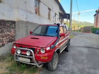 Nissan 2.7 tdi stk Em. Plátna.