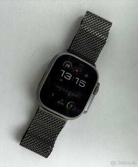 Apple Watch Ultra 2 titanium milaneese loop