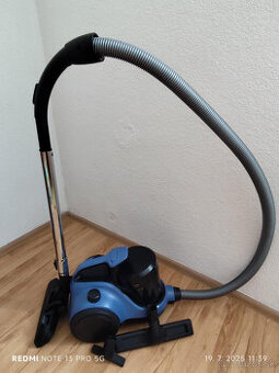 Podlahový vysávač Electrolux EASE C2 ECC21-4SB modrý