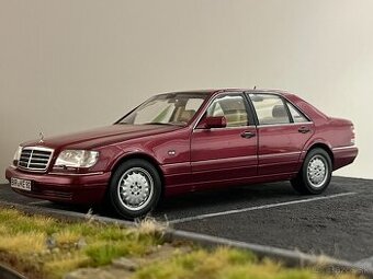 1:18 Mercedes-Benz S500 (W140) "MAMUT" - Bordová - NOREV