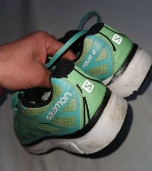 Salomon sportova obuv 40