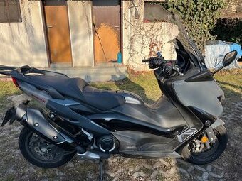 Yamaha T-max 560 Tech max