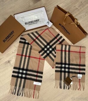 Burberry Classic Šál