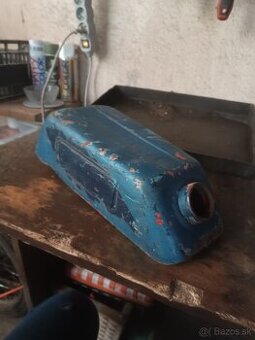 Nádrž na babetu 210