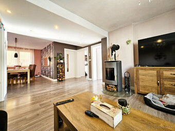 NA PREDAJ: MODERNÝ 3 PODLAŽNÝ RODINNÝ DOM - SPIŠSKÁ BELÁ