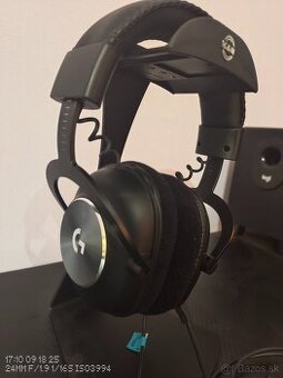 Predám hernú zostavu Logitech klávesnica, myš, slúchadžívan.