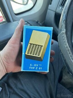 Predám nepoužitý retro zvonček na foto.