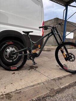 Commencal Supreme Ohlins Edition