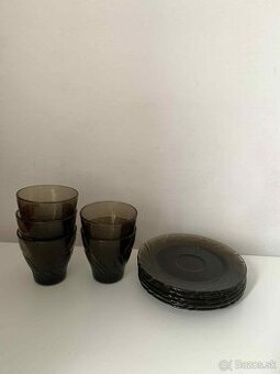 Kuchynský riad sada z hnedého skla - 1