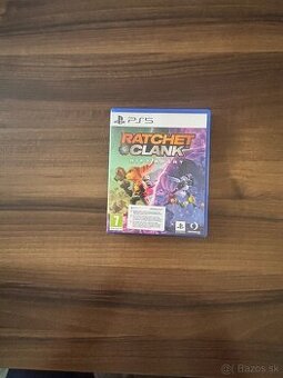 PS5  RATCHET CLANK.