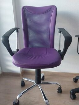 Kancelárska stolička