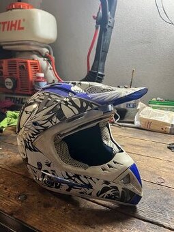 Motocross prilba