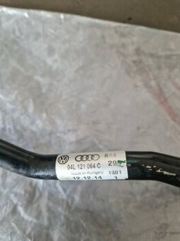 Original vodná  rúrka chladenia 04L121064C