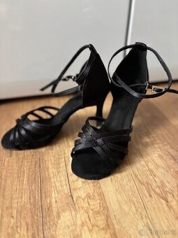 Tanečnédámske topanky veľkosť 36