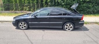 Rozpredám predám volvo s60