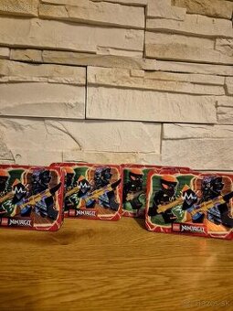 Lego ninjago krabička ras vs cole