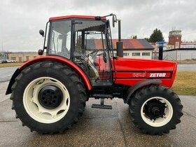 Traktor Zetor 9540