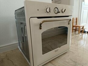 Teplovzdušná rúra Hotpoint Ariston - 1