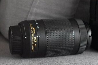 Nikkor 70 - 300 AF-P s VR stabil. - tele zoom objektiv nikon