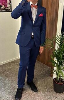 Predám oblek 176 cm