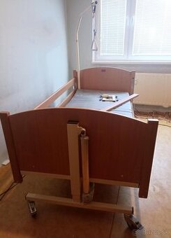 Elektricka polohovateľna posteľ