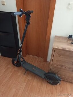 Elektrická kolobežka ninebot