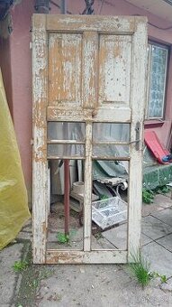 Darujem staré dvere