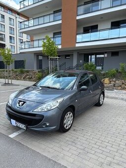Predám Peugeot 206+ 1.4 Benzín