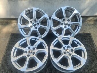 5X112 R17 7,0J ET45 (ALU DISKY)