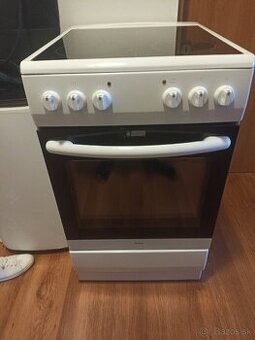 Amica 5010CE1 30PW
Používaný 3 roky
Plne funkčný
Bez kabl