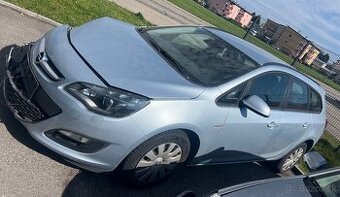 Opel astra j
