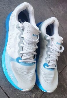 UNDER ARMOUR