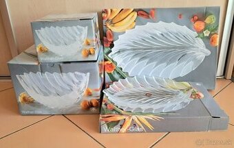 Sada sklenených servírovacích mís Palm Leaf od Walter Glas