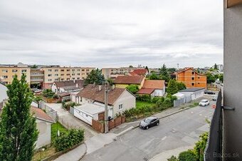 Prenájom dvoj-izbového bytu Ružinov