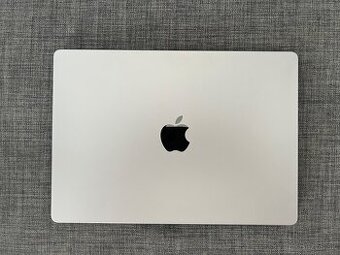 Apple Macbook Pro M2 14” 16gb ram 512GB disk