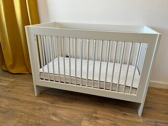 Rastúca detská postielka